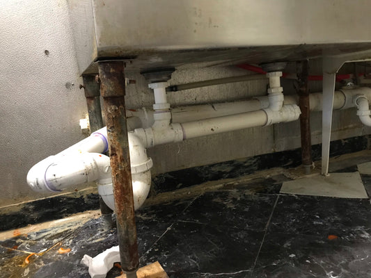 Repair Leak HandyMan/Commercial/Plumbing/Kitchen/Sinks