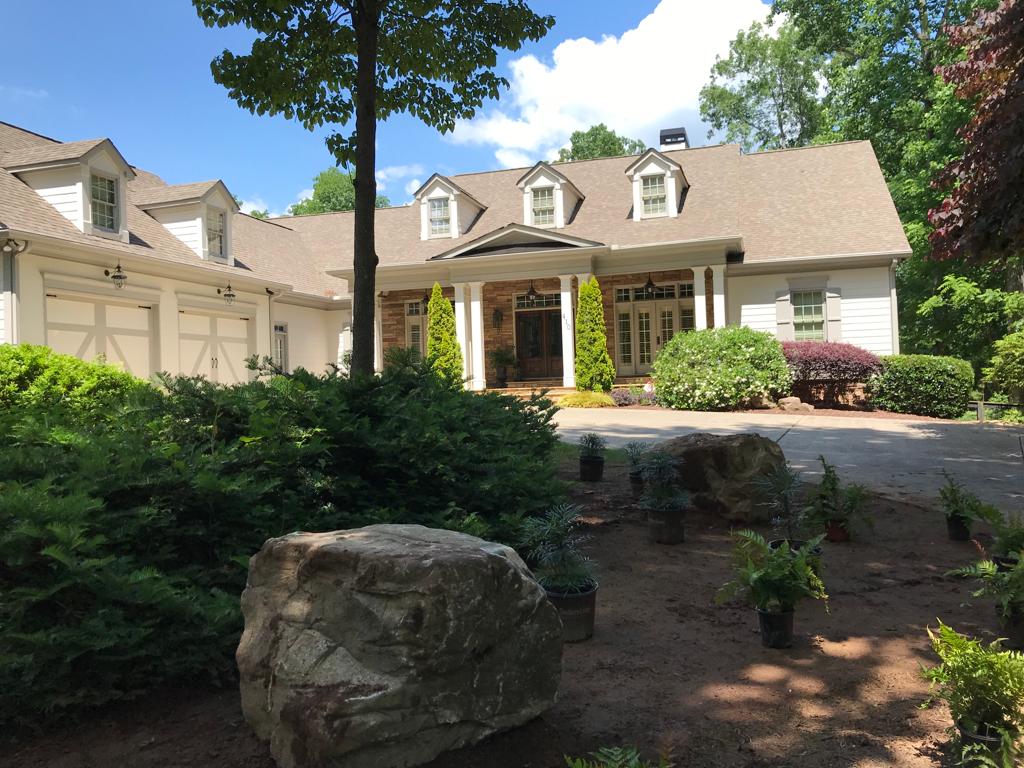 Big Stone Boulder Installation /Hardscapes/Stacked Stone Boulder