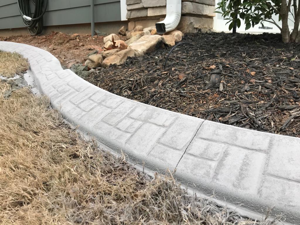 Curbing per foot  Installation/Hardscape