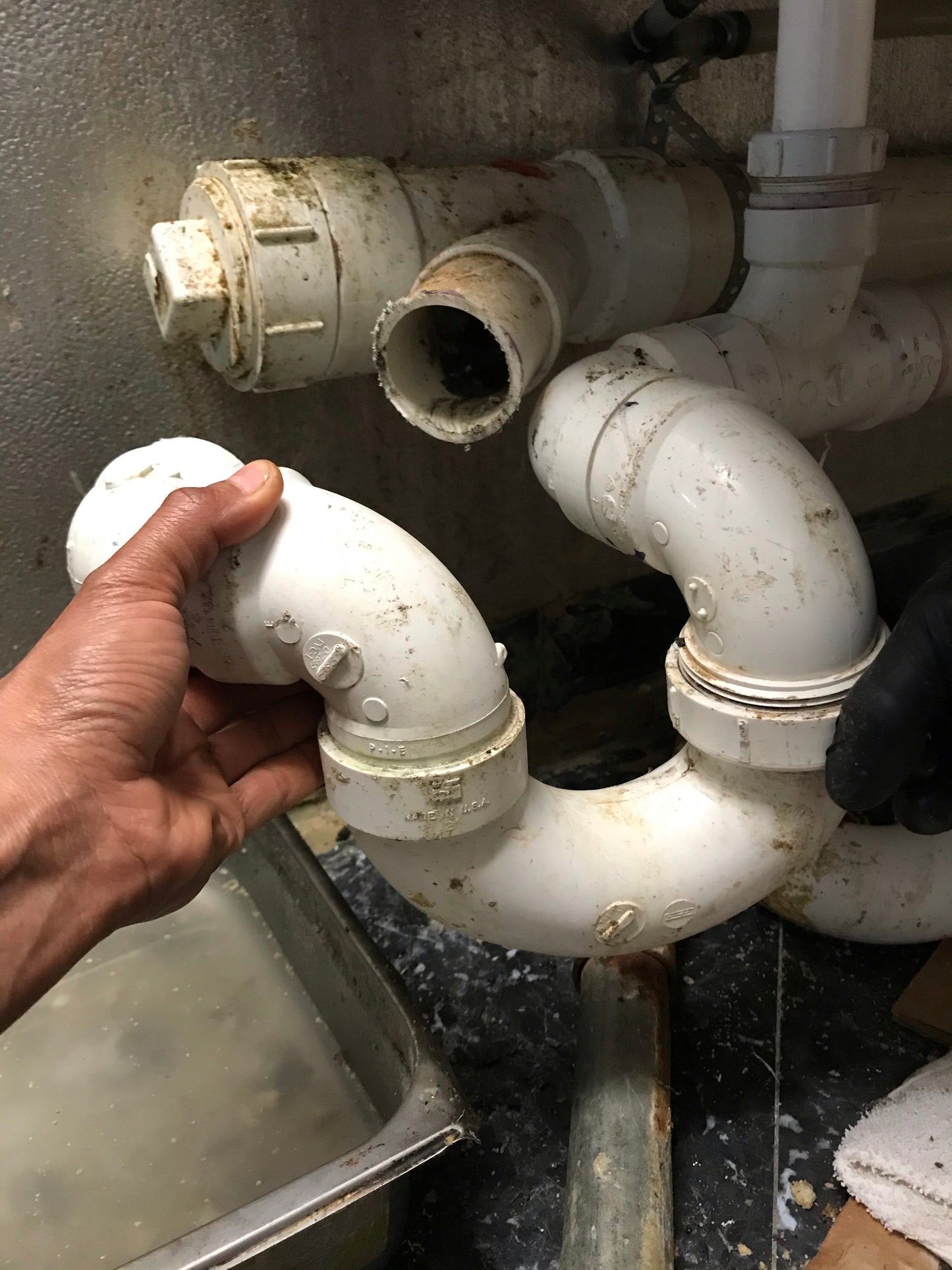 Leak Diagnosis HandyMan/Commercial/Plumbing/Kitchen/Sinks