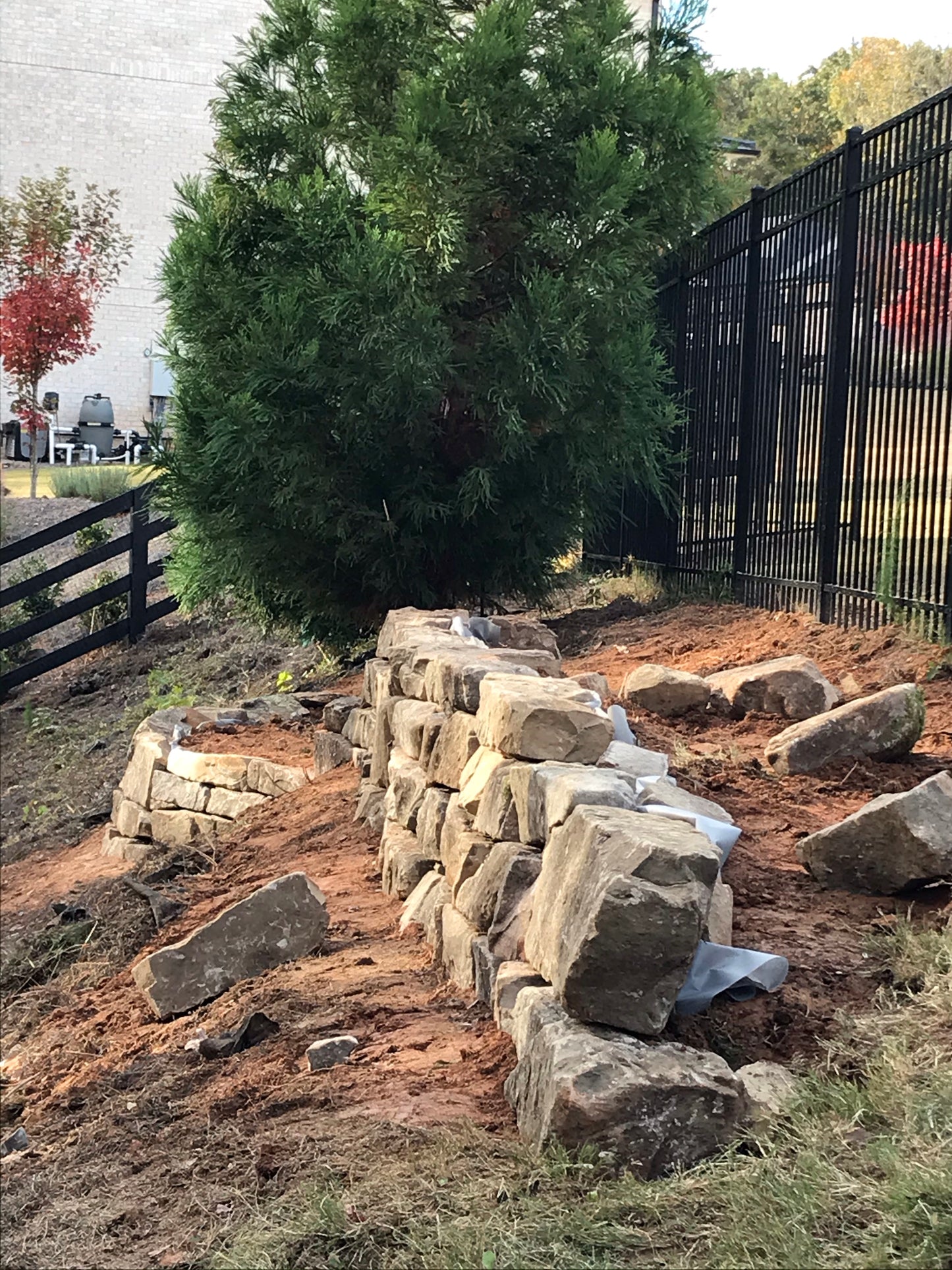 Retaining wall palette Installation/Hardscape/Accent Boulders