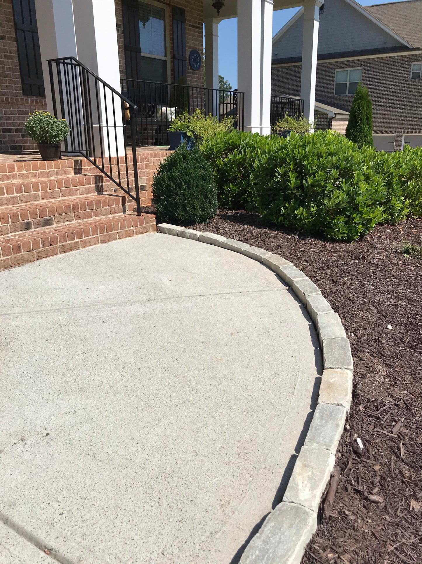 Edgestone tumbled cobblestone per foot  Installation/Hardscape